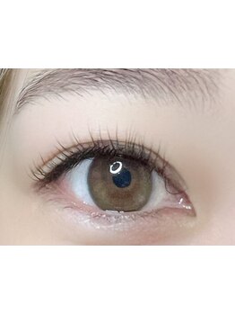 ナチュラル上品な目元にしたい