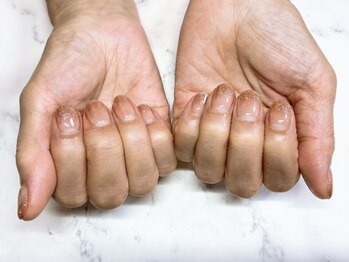 キャンアイドレッシー 北千住店の写真/[HANDラメグラ¥3000/ワンカラー¥3300]オフィスや日常で馴染むシンプルネイルが人気♪豊富なカラーご用意◎