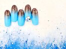 煌めくグラデーションネイル