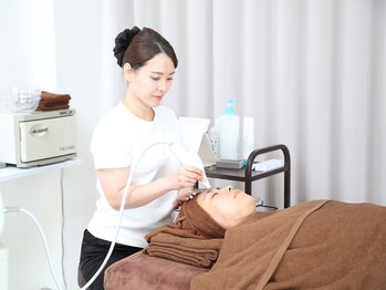 ブルーローズサロン 富山店(Blue Rose salon)の写真/1回でいいから受けてほしい韓国最新美容REBELOOKで水光肌ライツへ。ハマる人続出です☆
