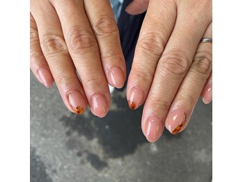 ララネイル(LaRa Nail)/べっこうネイル