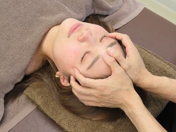 キュット(Qtto)/頭蓋骨矯正