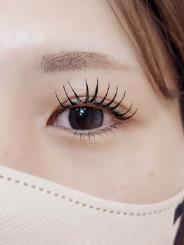 ココビ 倉敷駅前店(COCOVI)の写真/【倉敷◇希少！アンドヘルシー導入店】逆さまつげさんオススメ！エクステが均一に根元からぱっちり上げ♪