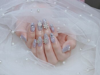 ブリー(Brille)/バレンタインネイル