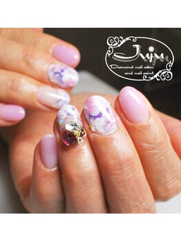 ジュジュ(Juju)/夏ネイル　手書きフラワーネイル