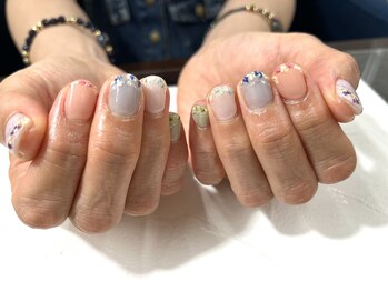 ネイルサロン ピーアンドビー(P&B)/お花ネイル