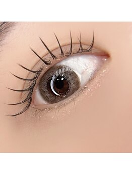 リュクス(Le LUXE)/フラットラッシュブラウン140本