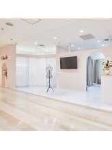 カラクル池袋/洗練された雰囲気の店内♪