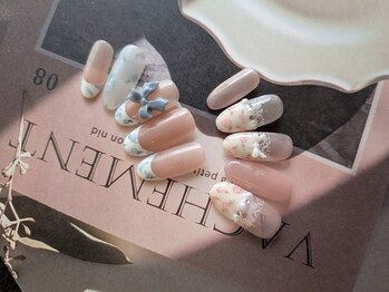 春手描き花柄・フレンチ