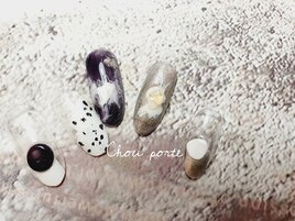 個性的ネイル