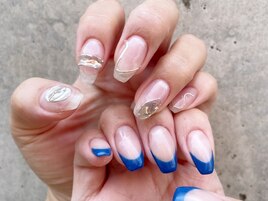 トレンドのアクセサリーネイル