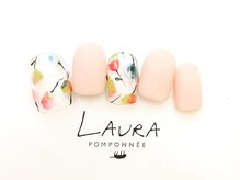 ローラポンポニー(Laura pomponnee)/お気に入りのお花を指先に