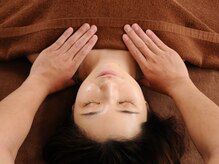 シャーロック 武庫之荘店(4869 Sherlock)/筋膜ドライヘッド施術風景♪