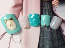 ネイルサロン リリオ(Nail Salon Ririo)/手書きブローチ風ネイル