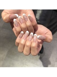 海外風フレンチネイル