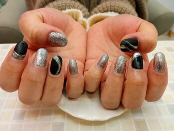 エムネイルズ(m nails)/