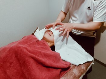 からだリフレの写真/【クーポン有☆】整体60分+ヘッド15分4200円!!本格的な整体で頭のコリをほぐして、眼精疲労や不眠を改善◎