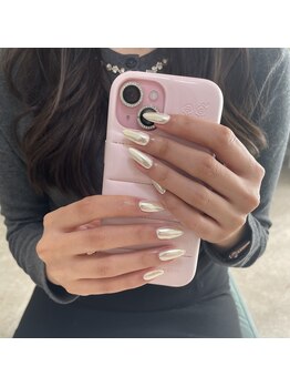 ムーイ 外苑前(mooi.)/ivory × aurora