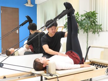 アールフィジオラボ 中の島店(R.Physio Lab)の写真/骨盤矯正×ピラティス！インナーマッスルを刺激し、たるみを引き締め女性らしい美ボディラインへ★