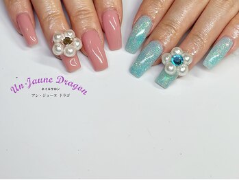 アン ジョーヌドラゴ/【自爪ネイル】アシメカラー