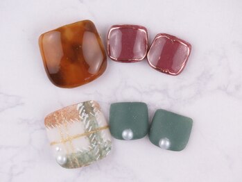 モアニ ヒロオ 渋谷店(MOANI Hiroo)/秋のフットネイルデザイン♪