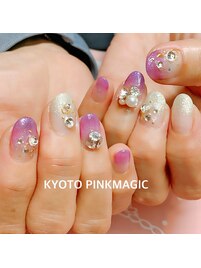 キラキラパープルネイル