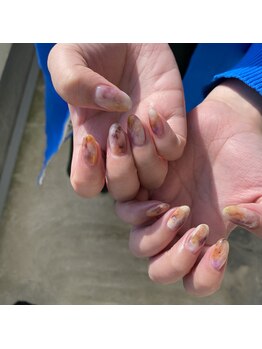 ネイルサロン アンブレラ(Umbrella)/ニュアンスネイル 秋カラー