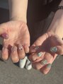 リリー(Lily) ぷっくりアシメネイル♪