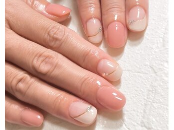 ラウ(Lau)/フレンチネイル¥6600