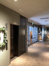 ルナレーナ化粧品 西鉄グランドホテル店/エレベーターの場所！