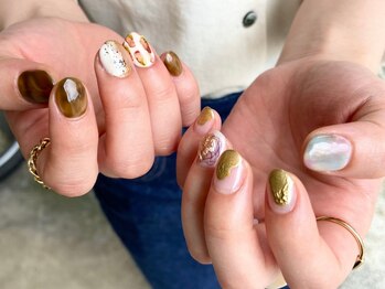 ラジット ネイル アンド アイラッシュ 天神(L'AJITTO)の写真/上品さと自分らしさを大切にする大人女性に♪【美爪ケア込！ニュアンス系定額4本アートコース】