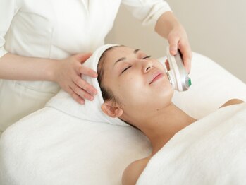 クリニカルエステ イーズ ミーナ京都店/レモンボトル施術3