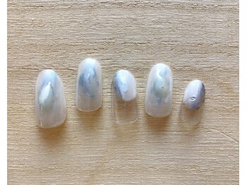 ココルポ 京橋(COCORUPO)/ホワイト×ブルーニュアンス