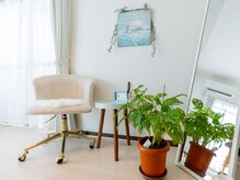 アカアカ('AKA'AKA)/カウンセリングブース