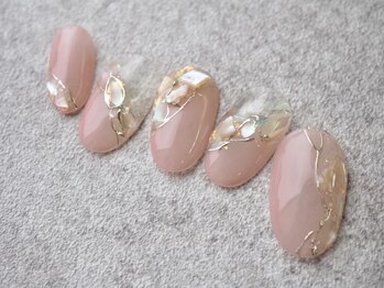 カトルナフ(quatre fois neuf)/くすみピンクの上品ネイル