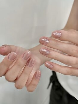 モモネイル(Momo Nail)の写真/カラーバリエーションが豊富なので、シンプルでも色鮮やかなネイルが楽しめる！上級者も納得の仕上がりへ♪