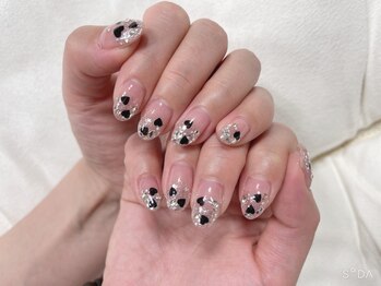 ビーバイビー(BBYB)/キラキラネイル