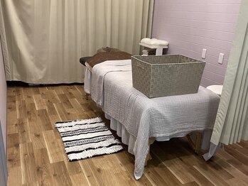 オウルヒーリング(Owl healing)の写真/丁寧な接客×高技術の施術でモチ◎ナチュラル上品～しっかりボリュームカールなど様々なデザインに対応！