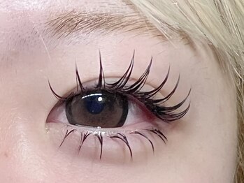 バタフライジュエル 本店(ButterflyJewel)の写真/《高持続LED施術》バインドロック時間内付け放題♪二種類のエクステで挟み込み、理想のボリューム感へ◎