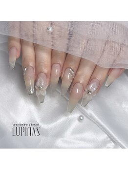 先端クリアネイル