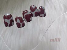 ミリネイルズ(milli nails)/うねうね個性派ネイル