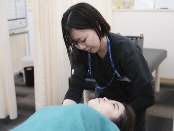 ツナグ鍼灸整骨院 八王寺院(TSUNAGU鍼灸整骨院)の写真/ガチガチの首肩こりを本格整体でスッキリ解消!【骨盤矯正+マッサージ2,980円】頭痛や眼精疲労にも◎