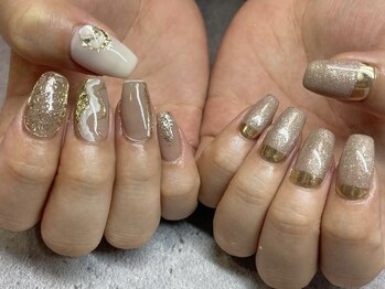 タスメット(+met)の写真/自然な長さ出し×おしゃれニュアンスnail◇季節感やトレンドを詰め込んだデザインが映えるキレイな美爪に♪