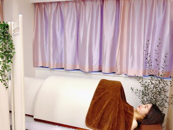 エステティックサロン アール 大阪梅田(esthetic salon R)/施術中イメージ[3]