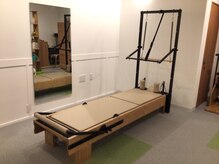 ハビット整体院の雰囲気（マシンピラティスで姿勢や動き方を根本から整えます。）