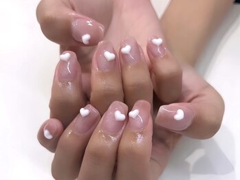 アミララボ(AMIRA LABO)の写真/韓国ネイルなど最先端のデザインあり！丁寧なカウンセリングであなたの理想の指先に♪初めての方にも◎