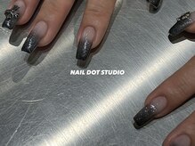 ネイルドットスタジオ 堺筋本町(NAIL DOT STUDIO)/シアーブラックグラデーション