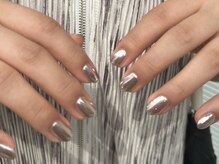 ネオリーブ ウリ(Neolive uri)/ミラーネイル