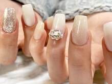 サロンドフォーエイチ(salon de 4H)/ホワイトスクエアネイル