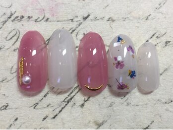ネルフィーズ(NAILFY's)/小花ネイル